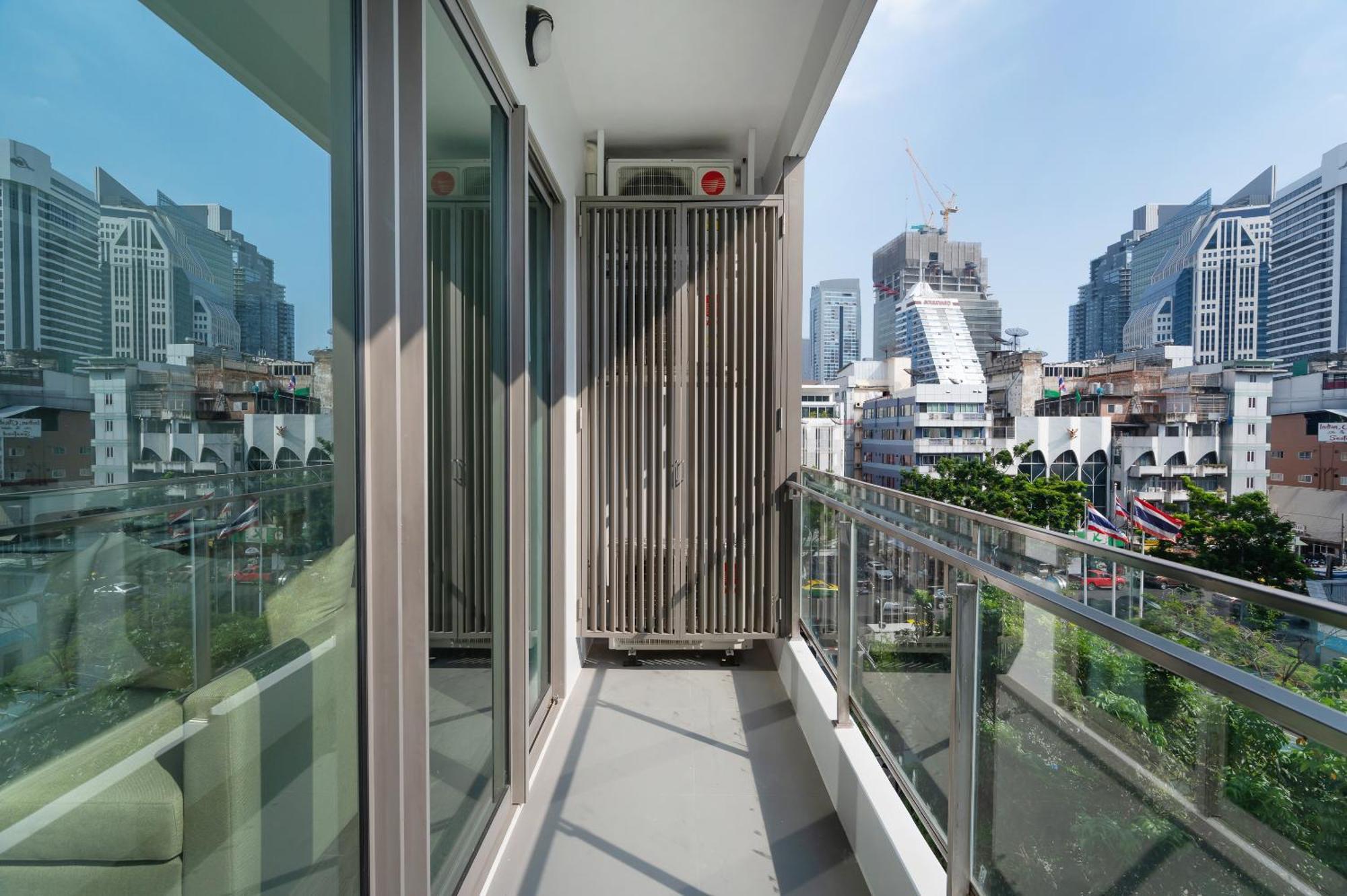 The Rich Residence Sukhumvit Nana バンコク都 エクステリア 写真
