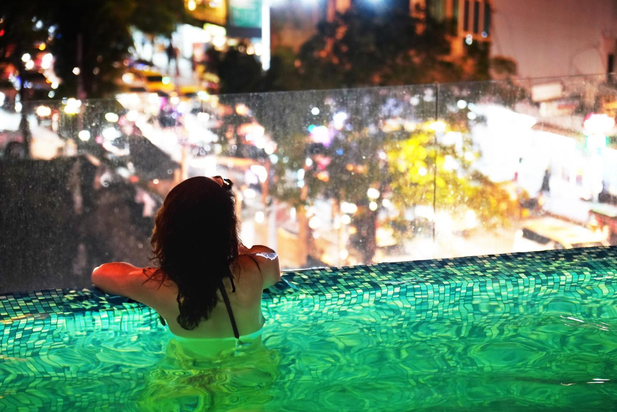 The Rich Residence Sukhumvit Nana バンコク都 エクステリア 写真