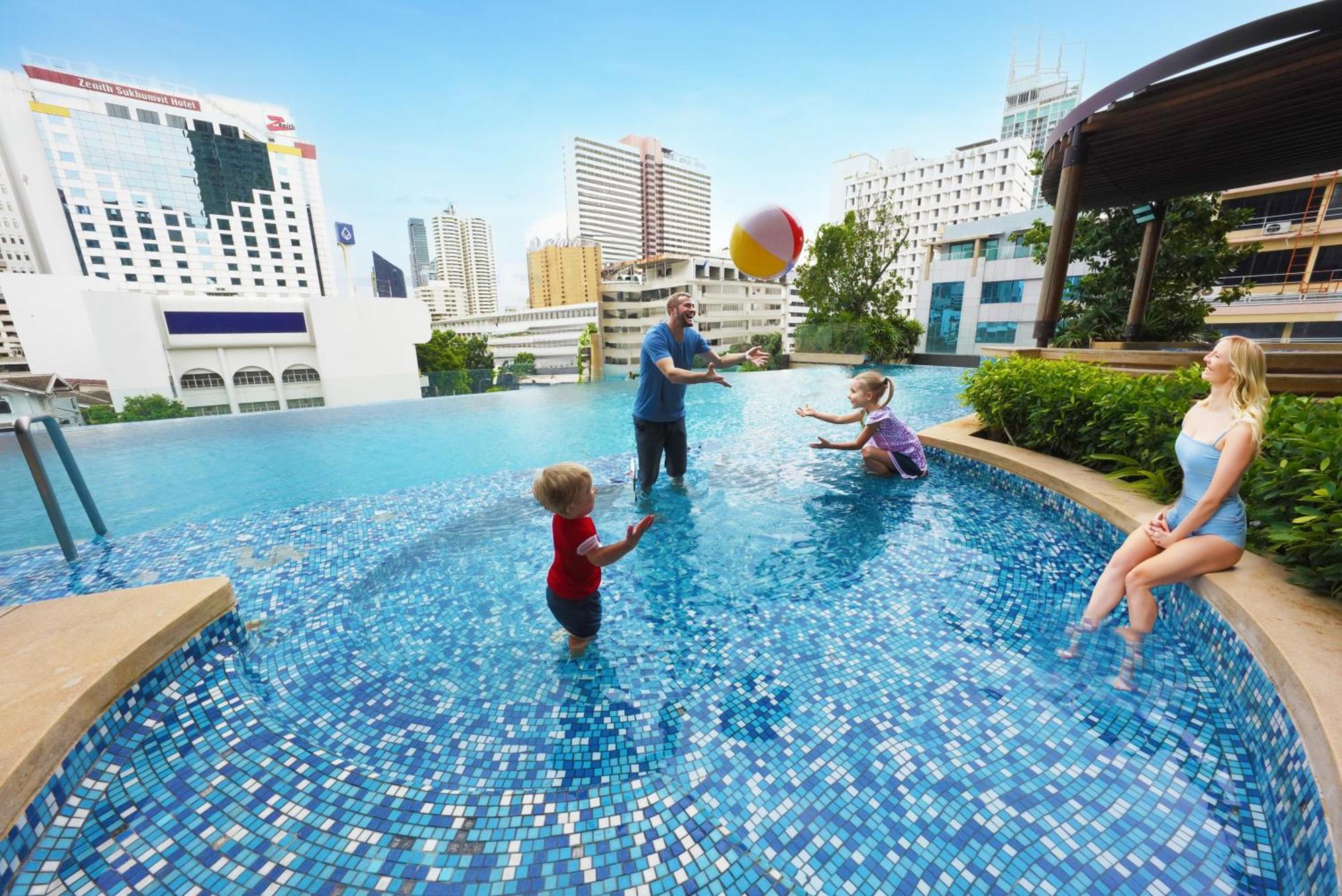 The Rich Residence Sukhumvit Nana バンコク都 エクステリア 写真